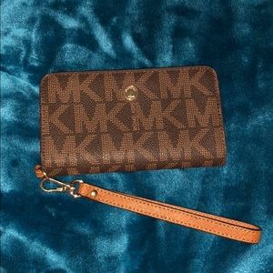 Michael Kors cell phone wallet/wristlet